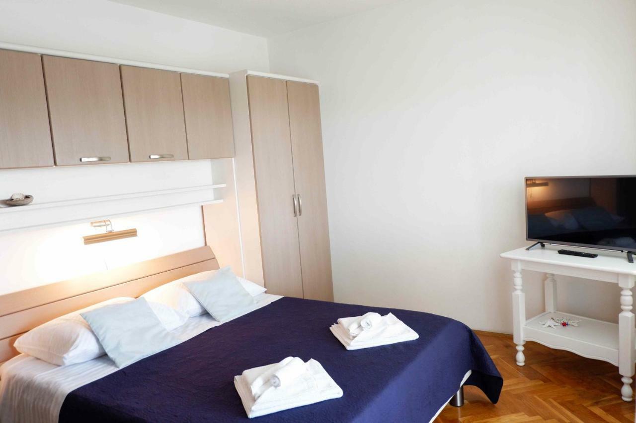 Apartment Ponos Krk Town Esterno foto